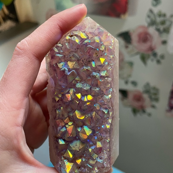 Aura amethyst tower - Picture 11 of 16